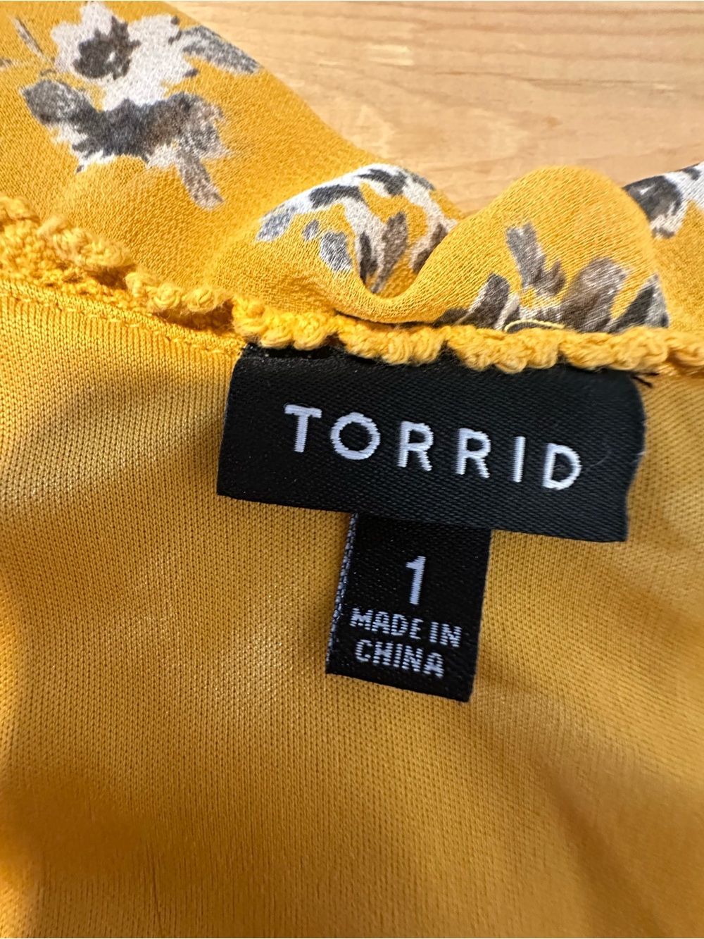 Torrid Yellow Floral Print Chiffon Cold Shoulder Trapeze Dress size 1X - Picture 7 of 8